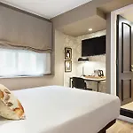 阿卡德壮丽酒店 3*