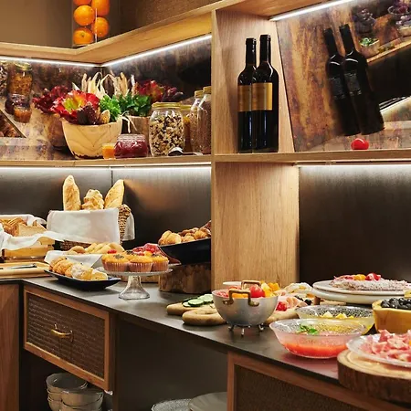 Acta Splendid 3*