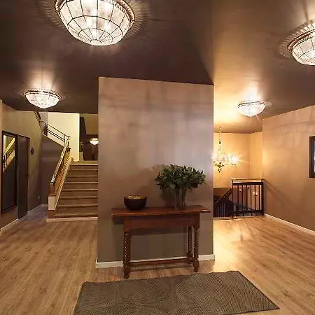 Otel Acta Splendid 3*