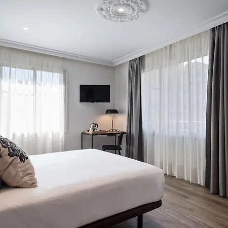 Hotel Acta Splendid 3*